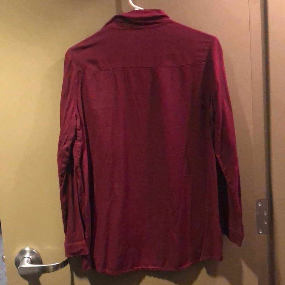 2/$10 🤗 H&M button down - Picture 2 of 3